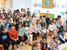 Школата по синтезатор и акордеон с образователни концерти в ДГ „Слънце”