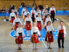 Красотата на българския фолклор оживя в годишния концерт „Нашето богатство“