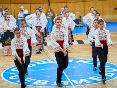 Красотата на българския фолклор оживя в годишния концерт „Нашето богатство“
