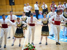 Красотата на българския фолклор оживя в годишния концерт „Нашето богатство“
