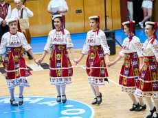 Красотата на българския фолклор оживя в годишния концерт „Нашето богатство“