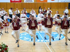 Красотата на българския фолклор оживя в годишния концерт „Нашето богатство“