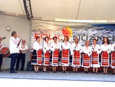 Фолклорна формация „Веселина” набира певци