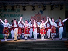 Ансамбъл „Развитие” – родна традиция и емблема на всеки празник в община Севлиево