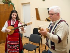 Китаристите на Цветан Радков концертираха в навечерието на Коледните празници