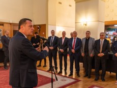 В Народното събрание откриха фотоизложба „Изоставените….” на читалищния фотоклуб „Севлиево”