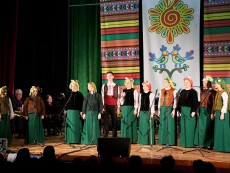 Урок по родолюбие с патриотичния концерт „За България” на Школата по народно пеене и оркестър „Севлиево”