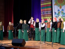 Урок по родолюбие с патриотичния концерт „За България” на Школата по народно пеене и оркестър „Севлиево”