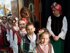 Урок по родолюбие с патриотичния концерт „За България” на Школата по народно пеене и оркестър „Севлиево”
