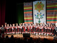 Урок по родолюбие с патриотичния концерт „За България” на Школата по народно пеене и оркестър „Севлиево”