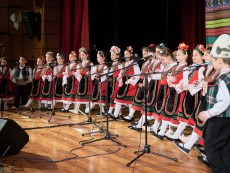 Урок по родолюбие с патриотичния концерт „За България” на Школата по народно пеене и оркестър „Севлиево”