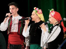 Урок по родолюбие с патриотичния концерт „За България” на Школата по народно пеене и оркестър „Севлиево”