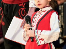 Урок по родолюбие с патриотичния концерт „За България” на Школата по народно пеене и оркестър „Севлиево”