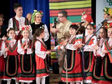 Урок по родолюбие с патриотичния концерт „За България” на Школата по народно пеене и оркестър „Севлиево”