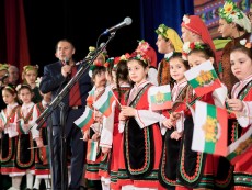 Урок по родолюбие с патриотичния концерт „За България” на Школата по народно пеене и оркестър „Севлиево”