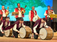 Грандиозен концерт-спектакъл „Пъстра България” представи Ансамбъл „Развитие”