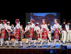 Грандиозен концерт-спектакъл „Пъстра България” представи Ансамбъл „Развитие”