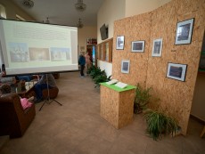 Изложбата „Църковна дърворезба” с рисунки и пластики – връзка с корените и традициите 