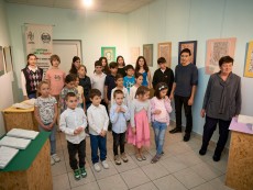 Изложбата „Църковна дърворезба” с рисунки и пластики – връзка с корените и традициите 