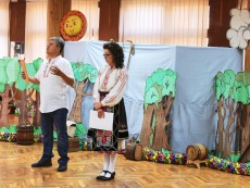 „Никой не е по-голям от хляба” – лятна седянка с обичаи, традиции и народни хора