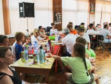 „Никой не е по-голям от хляба” – лятна седянка с обичаи, традиции и народни хора