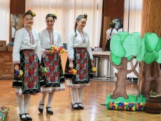 „Никой не е по-голям от хляба” – лятна седянка с обичаи, традиции и народни хора