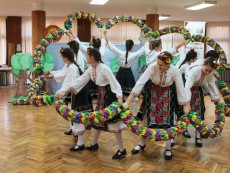 „Никой не е по-голям от хляба” – лятна седянка с обичаи, традиции и народни хора