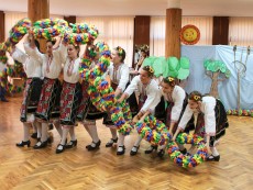 „Никой не е по-голям от хляба” – лятна седянка с обичаи, традиции и народни хора