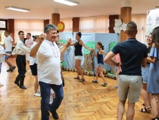 „Никой не е по-голям от хляба” – лятна седянка с обичаи, традиции и народни хора