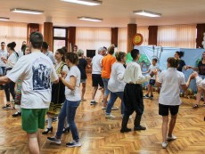 „Никой не е по-голям от хляба” – лятна седянка с обичаи, традиции и народни хора
