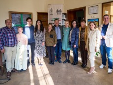Административният и творчески екип на проект 