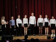 Великденски благослов с китара и тамбура