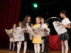 Премиерата на „Басни с герои сладкогласни” – първа свидна изява на театралната сцена за актьори, режисьор и публика