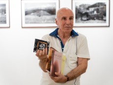 Фотоклуб „Севлиево” откри сборна изложба в единствения Музей на фотографията у нас