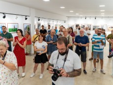 Фотоклуб „Севлиево” откри сборна изложба в единствения Музей на фотографията у нас