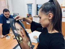 Вдъхновение в кадри, прожекция и среща с фоторепортера и фоторедактор Надежда Чипева – събитията през обектива на Фотографски срещи Севлиево 2024 – „ИСТОРИИ В КАДЪР...”