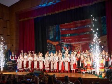 Коледна палитра с песни – благослов, концерт с послание от „Шарени цветенца”