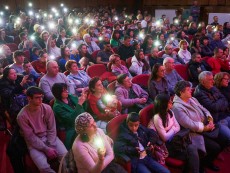 Коледна палитра с песни – благослов, концерт с послание от „Шарени цветенца”