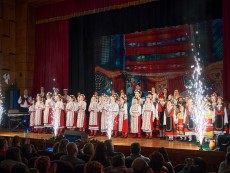 Коледна палитра с песни – благослов, концерт с послание от „Шарени цветенца”