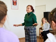 В майсторски клас по вокална техника проф. Сребра Михалева обучи певците