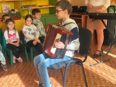 Разходка „От Севлиево до Венеция” с музикално-образователно пътешествие от деца за деца