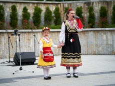 „Фолклорна седянка” – концерт с песните на „Шарени цветенца”, наследство с традиции в бъдещето 