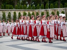 „Фолклорна седянка” – концерт с песните на „Шарени цветенца”, наследство с традиции в бъдещето 