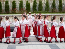 „Фолклорна седянка” – концерт с песните на „Шарени цветенца”, наследство с традиции в бъдещето 