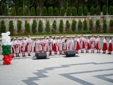 „Фолклорна седянка” – концерт с песните на „Шарени цветенца”, наследство с традиции в бъдещето 