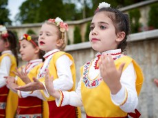 „Фолклорна седянка” – концерт с песните на „Шарени цветенца”, наследство с традиции в бъдещето 