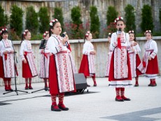 „Фолклорна седянка” – концерт с песните на „Шарени цветенца”, наследство с традиции в бъдещето 