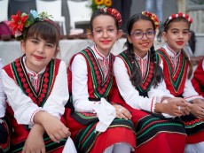 „Фолклорна седянка” – концерт с песните на „Шарени цветенца”, наследство с традиции в бъдещето 
