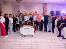 Честити 20 години на Курс за народни хора „Развитие”! 