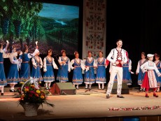 „Крайдунавска приказка“ – магия от гласове, родова памет и традиция